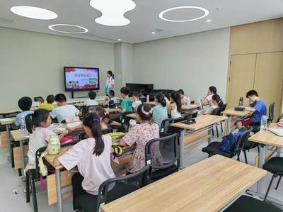 濟(jì)南市歷下區(qū)區(qū)委 工作動態(tài) 歷下區(qū)九家暑期夏令營開營啦!